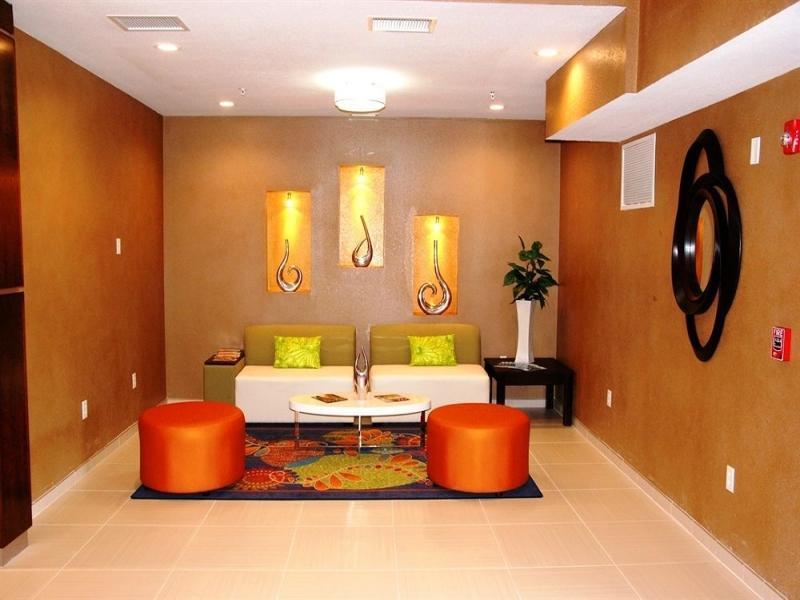 Holiday Inn Express & Suites St Louis Airport By Ihg Woodson Terrace Dış mekan fotoğraf