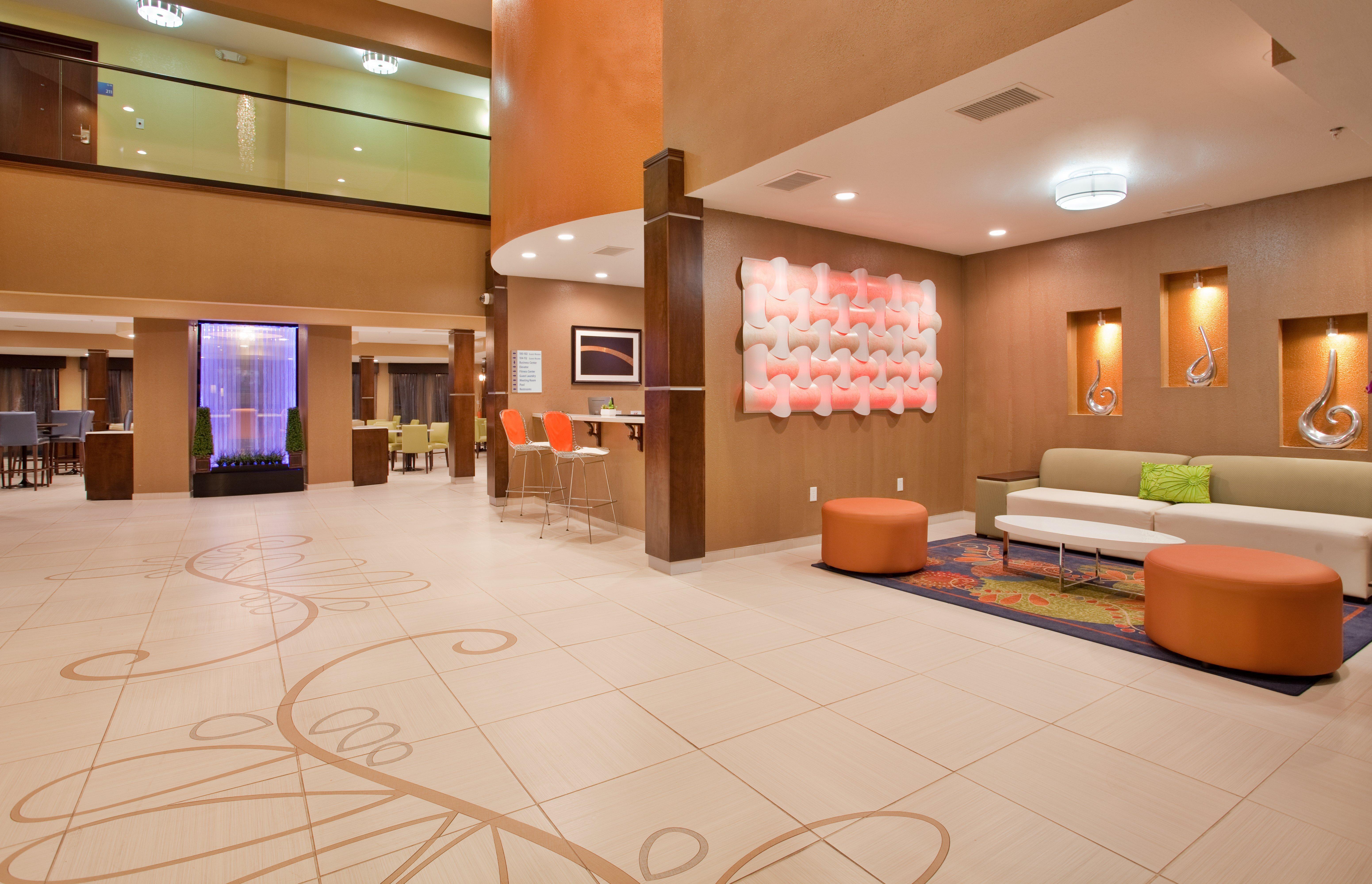 Holiday Inn Express & Suites St Louis Airport By Ihg Woodson Terrace Dış mekan fotoğraf